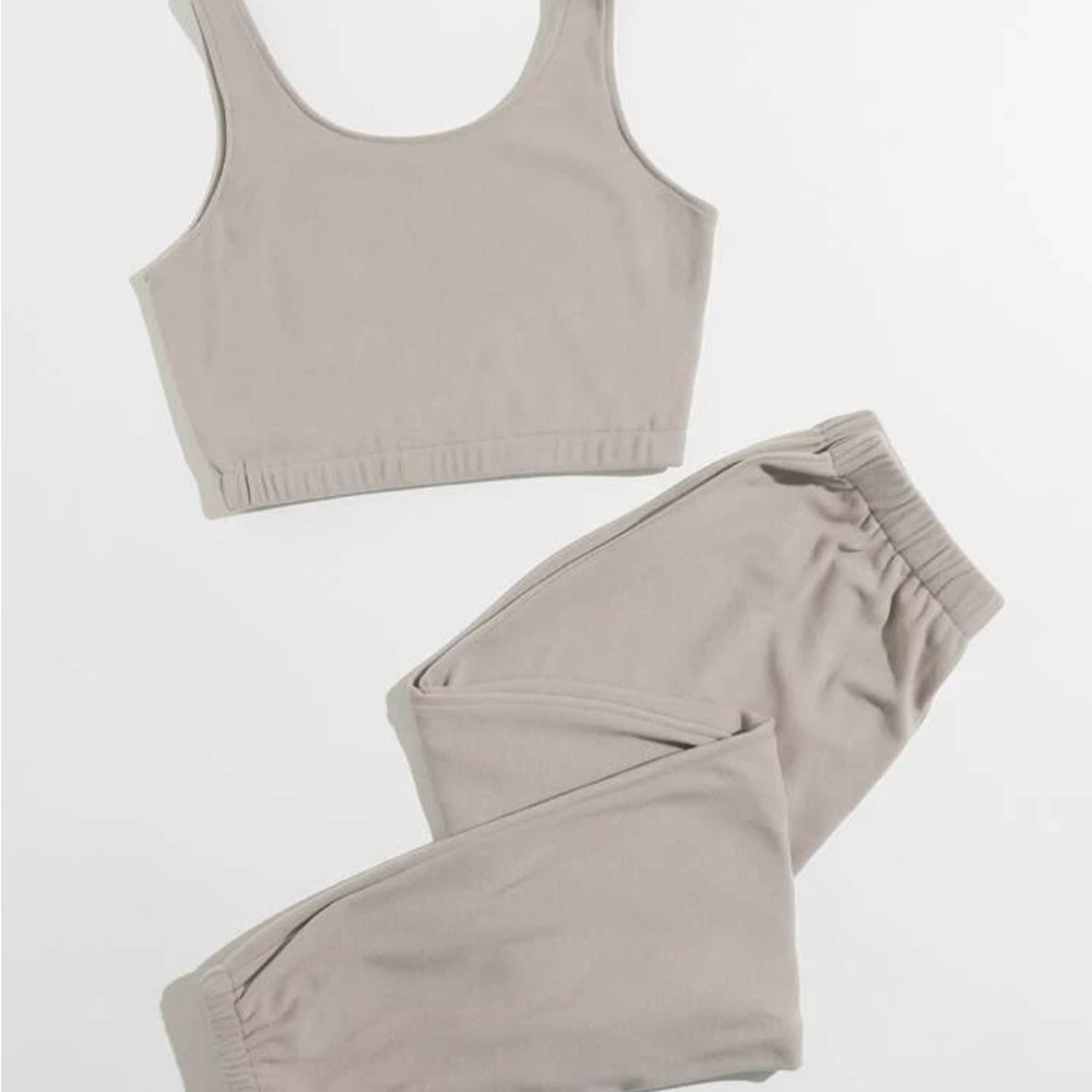 Beige lounge set